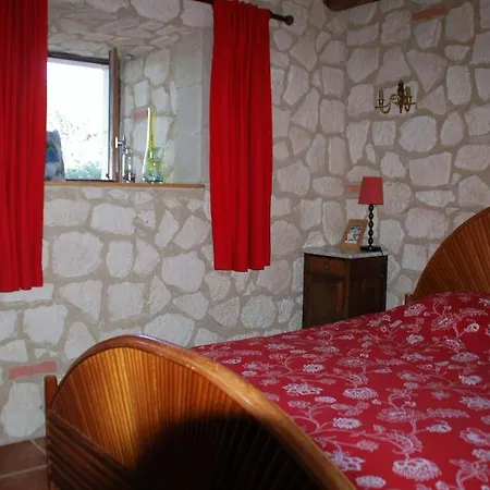 Holiday home Roussel